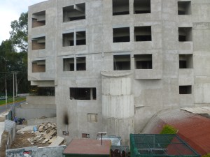 Construcción de hotel sobre suelo protegido en Cuemanco